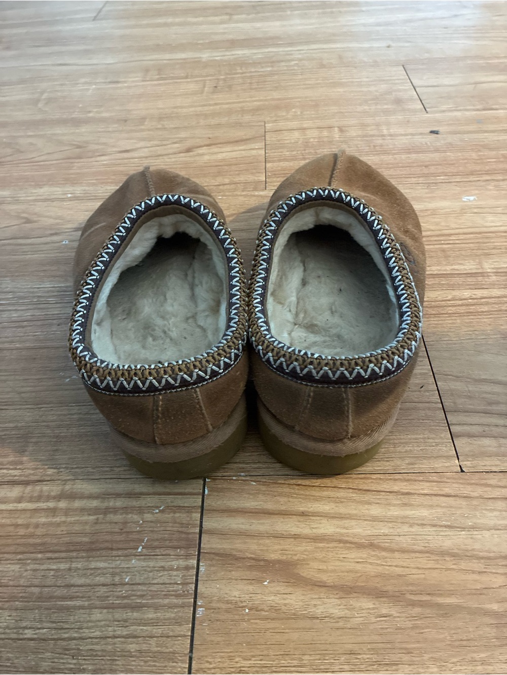UGG Tasman Slippers Chestnut Brown Suede Women’s Size 10 Sheepskin Lined - Picture 2 of 4
